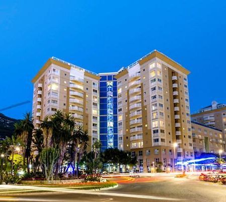 Central One Bed Apartment, Sleeps 4 With Roof Top Pool. Gibraltar Exterior photo