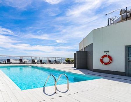 Central One Bed Apartment, Sleeps 4 With Roof Top Pool. Gibraltar Exterior photo
